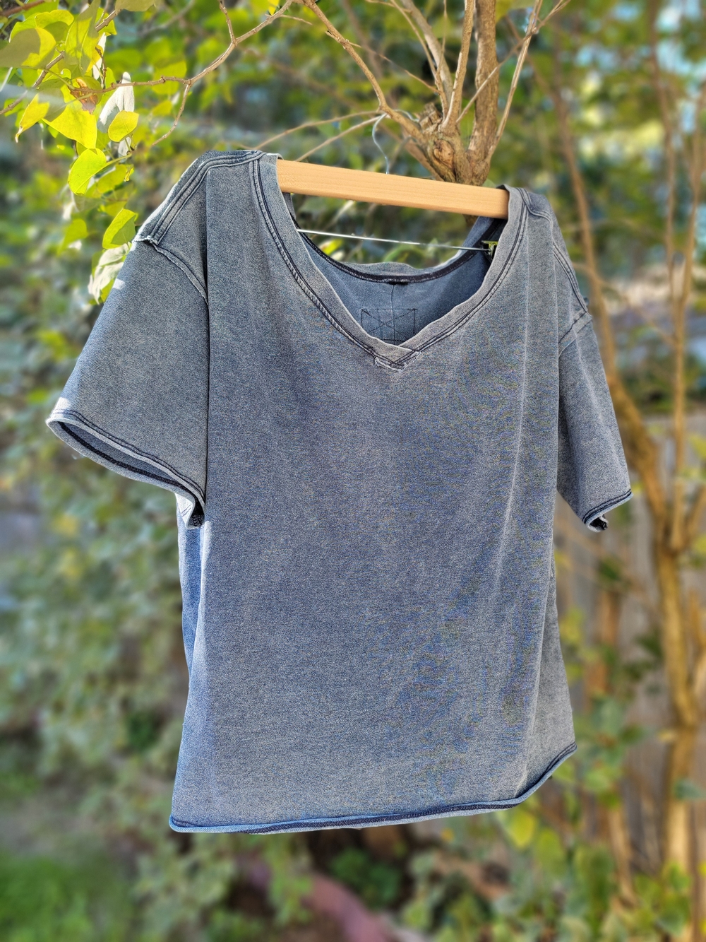 100% Cotton Washed V‑Neck Short Sleeve Top - Gray Blue Mix